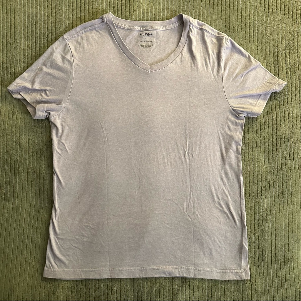 Arizona Jean Co. Light Gray Purple V-Neck Tee